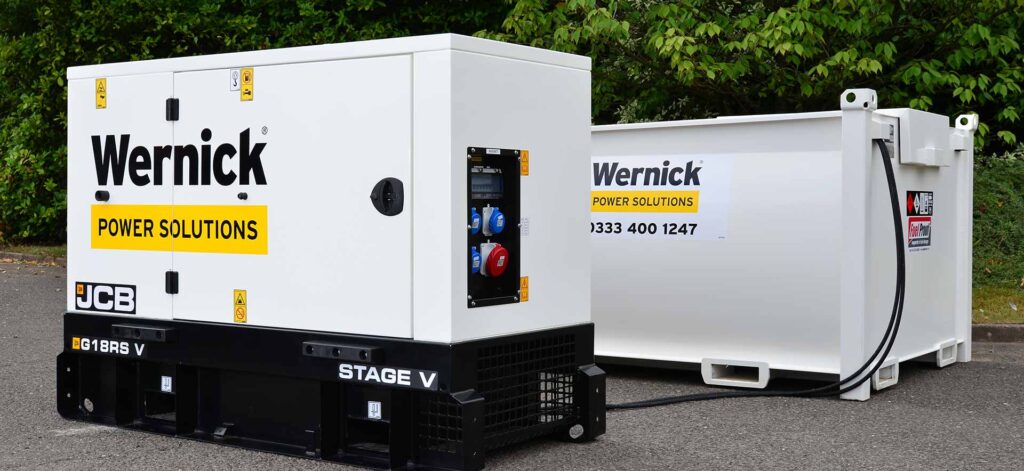 Stage V generator and fuel tnak